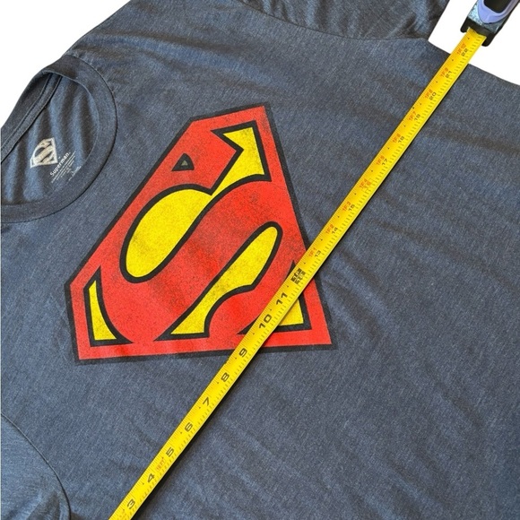 Superman Logo Blue T-Shirt, Size Large - Picture 4 of 6